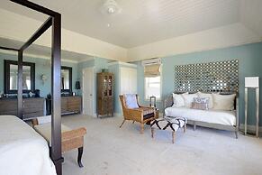 Secluded Paradise: Grand Estate With Kayaks And Snorkeling