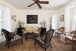 Captain'S Cove: Historic House Near Town And Beach