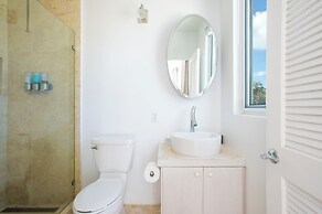 Seaside Serenity: Private Home With Ocean Views