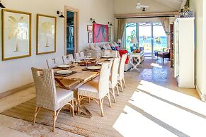 Wild Orchid Hideaway: Lux Beachfront Sanctuary