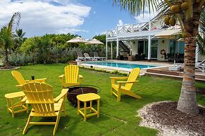 Wild Orchid Hideaway: Lux Beachfront Sanctuary