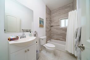 Seaside Escape: Luxurious Coastal Retreat