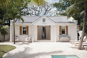 Beachfront Bliss: Luxury Dunmore Town Home With Pool