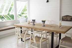 Beachfront Bliss: Luxury Dunmore Town Home With Pool