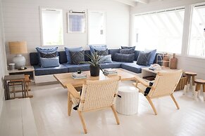 Beachfront Bliss: Luxury Dunmore Town Home With Pool