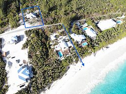 Luxury Villa: Private Beachfront Escape