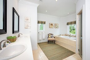 Luxury Villa: Private Beachfront Escape