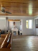 Caribbean Retreat: Newly Remodeled Beach House With Pool