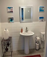 Caribbean Retreat: Newly Remodeled Beach House With Pool