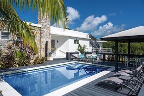 Shoreline Serenity: Secluded Coastal Villa