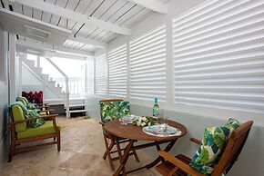 Harbour Island Haven: Newly Remodeled Cottage Near Pink Sands Beach