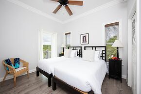 Pink Sand Paradise: Cozy Beachfront Cottage