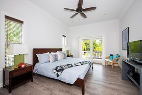 Pink Sand Paradise: Cozy Beachfront Cottage