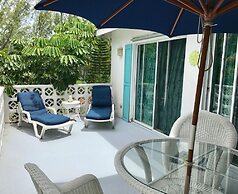 Oceanfront Oasis: Contemporary Villa With Pool