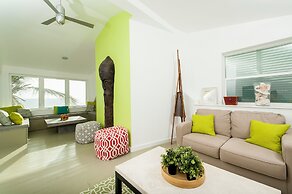 Island Escape: Secluded Beachfront Cottage With Pool