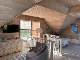 Seaside Serenity: Private Retreat With Ocean Views