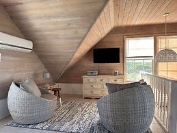 Seaside Serenity: Private Retreat With Ocean Views