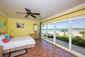 Banks Road Bliss: Luxury Estate With Pool