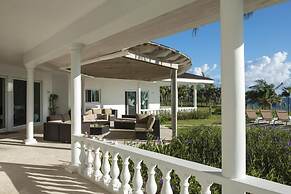 Dream Villa: Private Oasis Above Pink Sand Beach