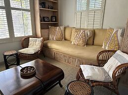 Shangri-La Serenity: Beach Villa With Views