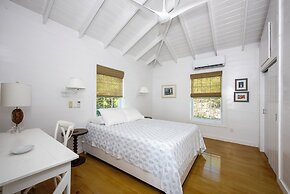 Refuge By The Sea: Tranquil Cottage