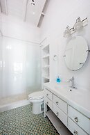 Refuge By The Sea: Tranquil Cottage