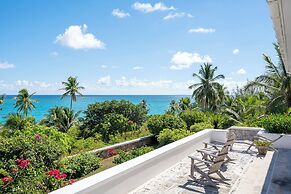 Waterfront Wonder: Cottage With Stunning Views