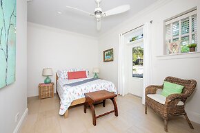 Waterfront Wonder: Cottage With Stunning Views