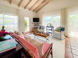 Tropical Bliss: Secluded Island Cottage