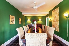 Captain'S Quarters: Restored Waterfront Home With Sunset Views