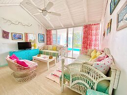 Coastal Haven: Newly Renovated Beachfront Cottage With Pool