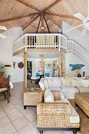 Poponi Cottage Paradise: Pink Sand Retreat
