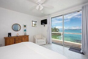 Modernized Beach House With Pool