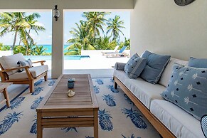 Pink Sand Paradise: Luxury Home With Heated Pool