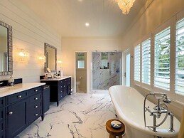 Pink Sand Paradise: Luxury Home With Heated Pool