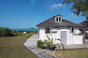 Pink Sands Retreat: Secluded Estate With Pool