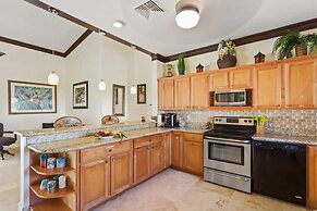 Beachfront Bliss: Private Retreat With Spectacular Views