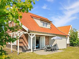 Luxurious Villa in De Maasduinen
