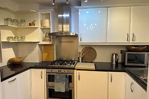 Victorian Charm Maisonette