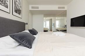 Unique Tower Warsaw by Renters Prestige