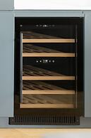 Unique Tower Warsaw by Renters Prestige