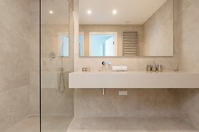 Unique Tower Warsaw by Renters Prestige