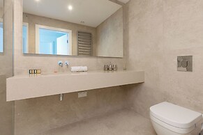 Unique Tower Warsaw by Renters Prestige