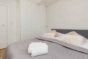 Unique Tower Warsaw by Renters Prestige