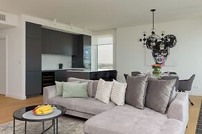 Unique Tower Warsaw by Renters Prestige