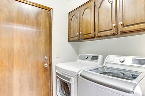 Edmond Townhome w/ Pool Access Near Arcadia Lake!