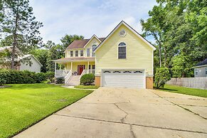 Spacious Richmond Hill Hideaway w/ Deck!