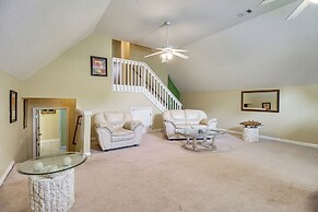 Spacious Richmond Hill Hideaway w/ Deck!