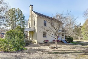 Historic Glen Allen Home ~ 11 Mi to Richmond!