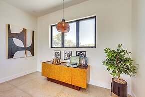 ~ 10 Mi to Joshua Tree: Luxe Yucca Valley Home